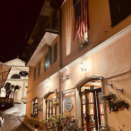 וידיצ'אטיקו Hotel La Piazzetta מראה חיצוני תמונה