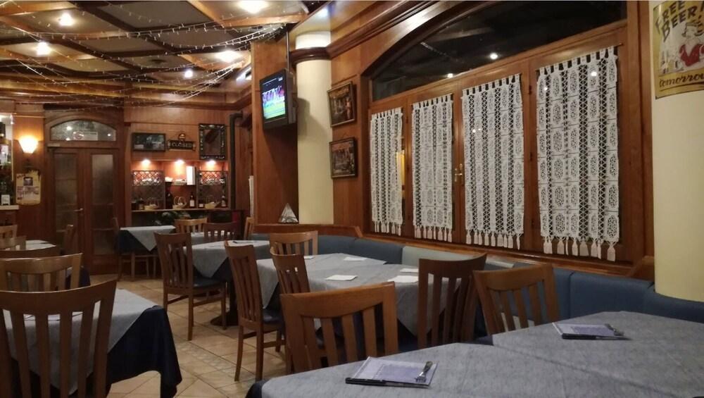 וידיצ'אטיקו Hotel La Piazzetta מראה חיצוני תמונה