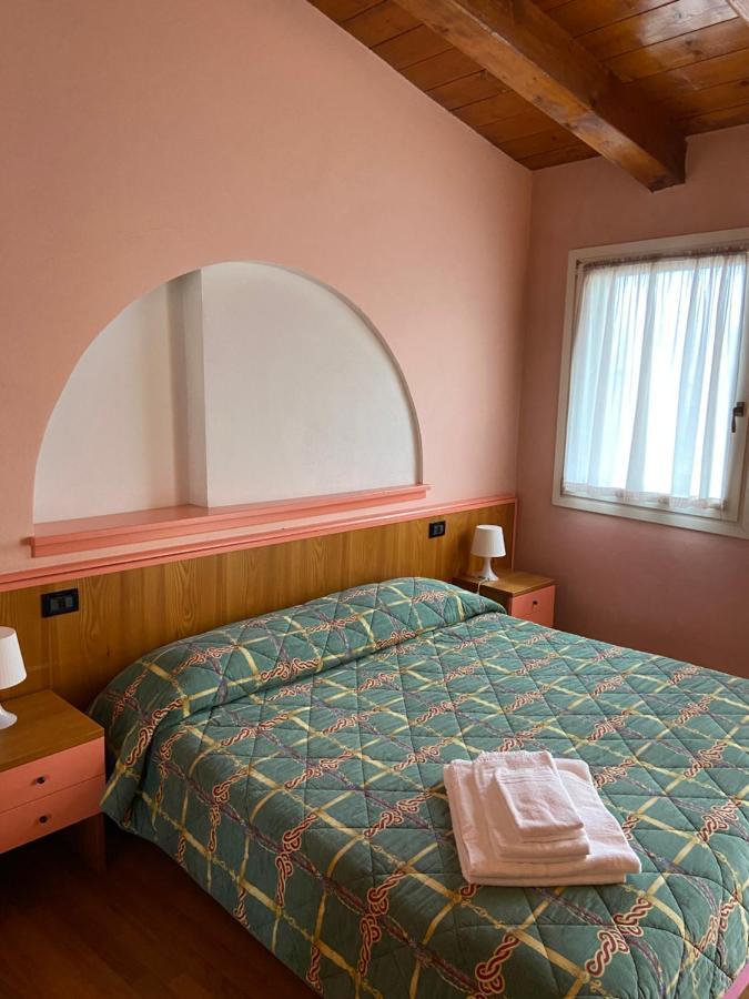 וידיצ'אטיקו Hotel La Piazzetta מראה חיצוני תמונה