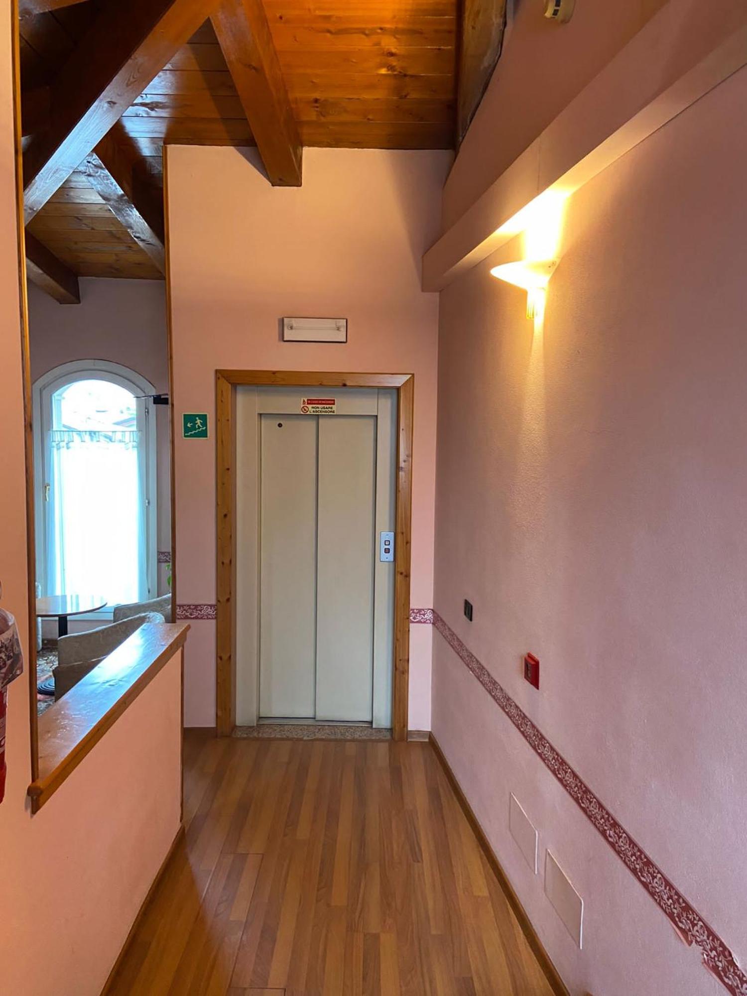 וידיצ'אטיקו Hotel La Piazzetta מראה חיצוני תמונה