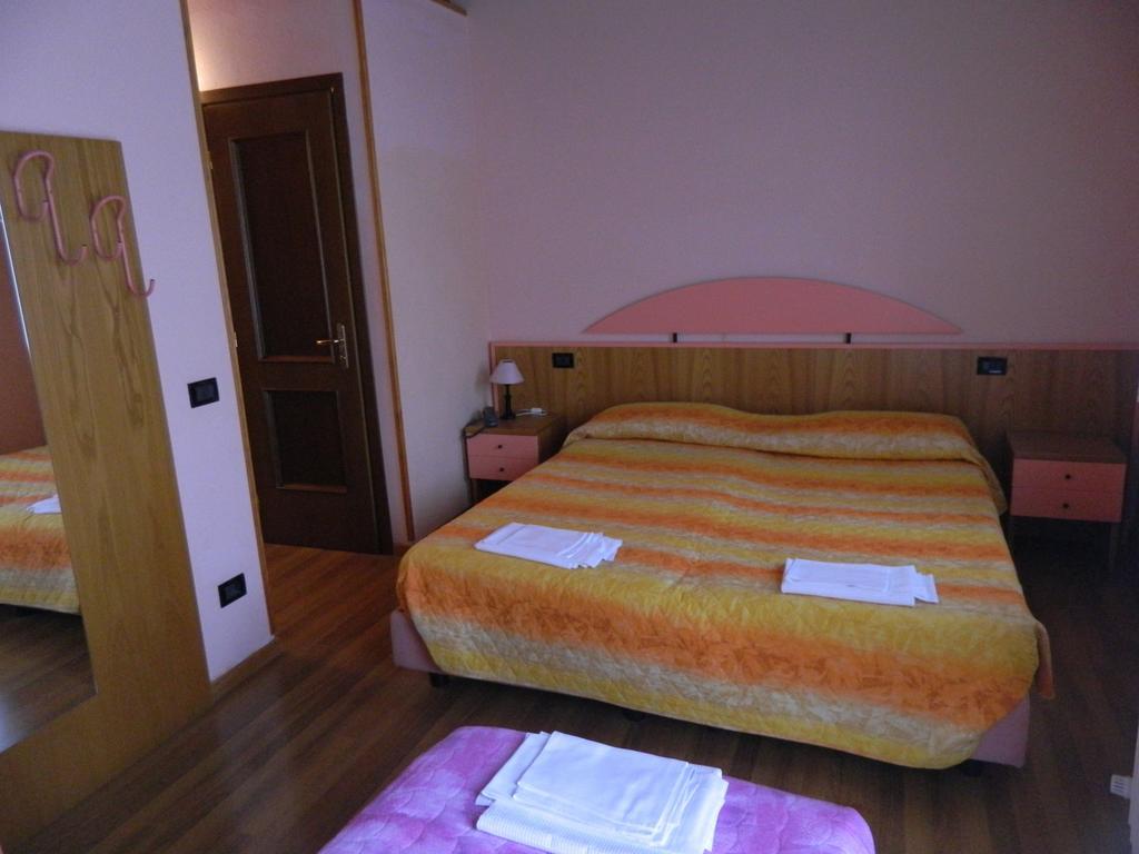 וידיצ'אטיקו Hotel La Piazzetta חדר תמונה
